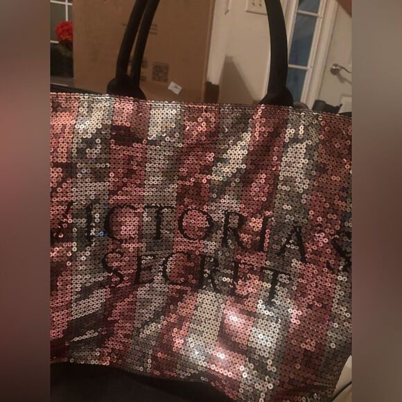Victoria’s Secret Sequin Tote!!! - Picture 1 of 3